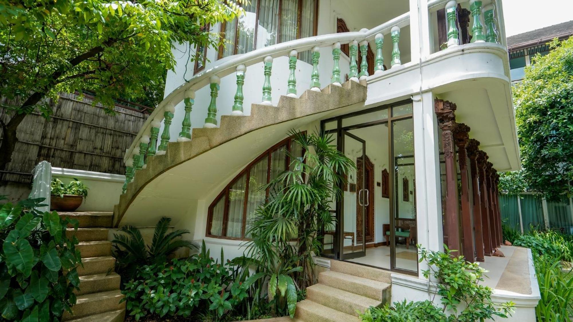 Kodchasri Thani Hotel Chiangmai Chiang Mai Extérieur photo